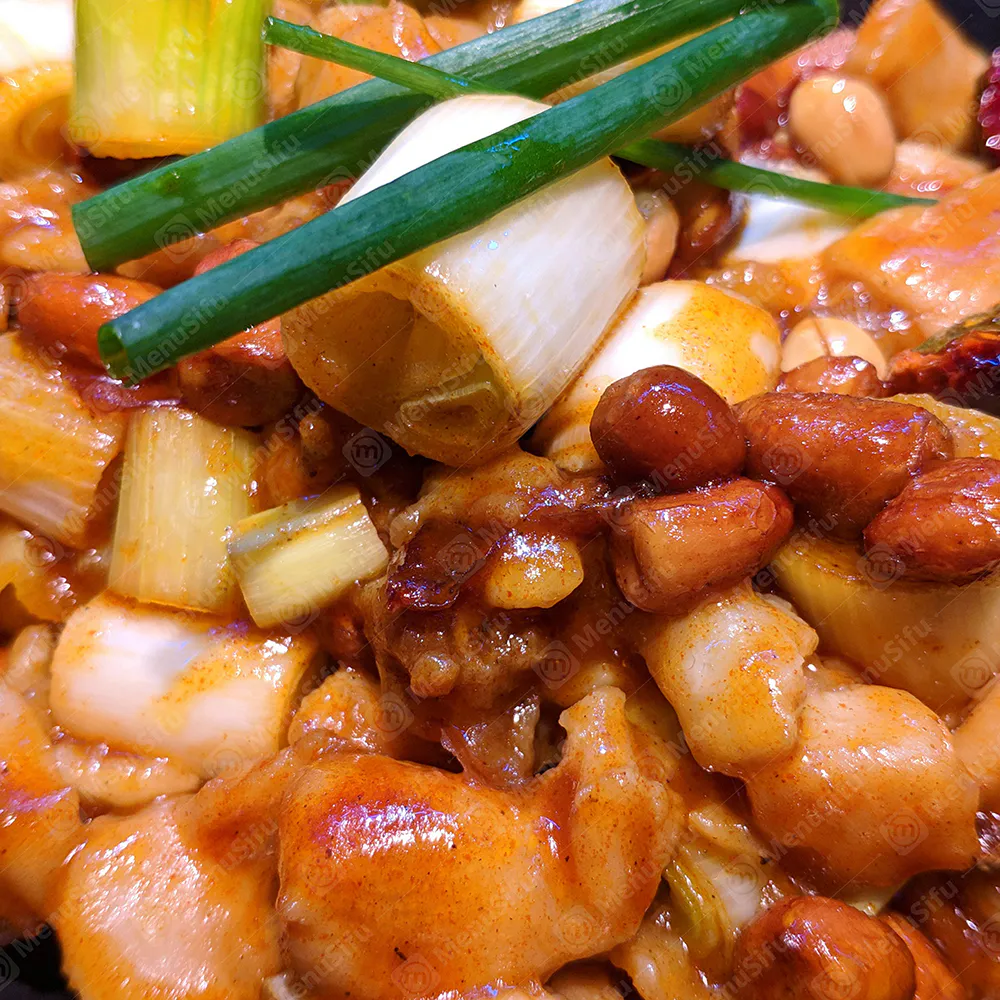 Kung Pao chicken with peanuts and scallions at Min Yang, a Chinese Restaurant in Brockport