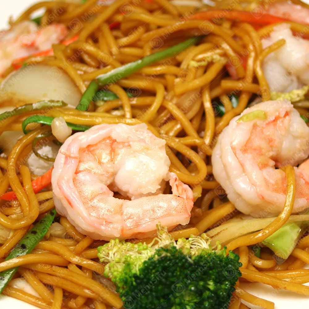 Shrimp lo mein noodles with broccoli and scallions at Min Yang, a Chinese Restaurant in Brockport